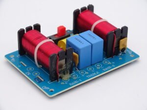 Filtre pour enceinte 50/100 watts impédance 4/8 Ohms équipée de deux boomers et un tweeter