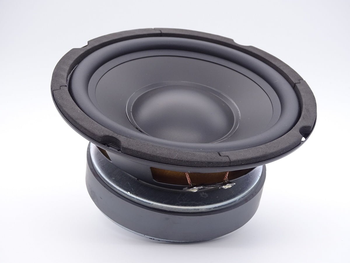 Haut-parleur 16,5 cm - 85 watts - 8 ohms - membrane polypropylène - suspension caoutchouc 02 Haut-parleur 16,5 cm - 85 watts - 8 ohms - membrane polypropylène - suspension caoutchouc