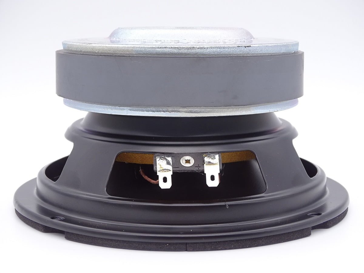 Haut-parleur 16,5 cm – 85 watts – 8 ohms – membrane polypropylène – suspension caoutchouc 05 Haut-parleur 16,5 cm - 85 watts - 8 ohms - membrane polypropylène - suspension caoutchouc
