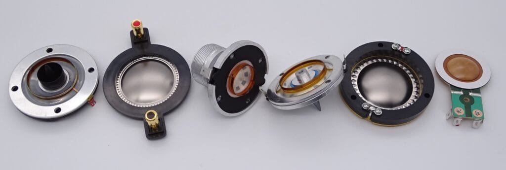 Les avantages et inconvénients d'undiaphragme avec une bobine en fil de cuivre rond, en fil d'aluminium rond ou en fil d'aluminium plat